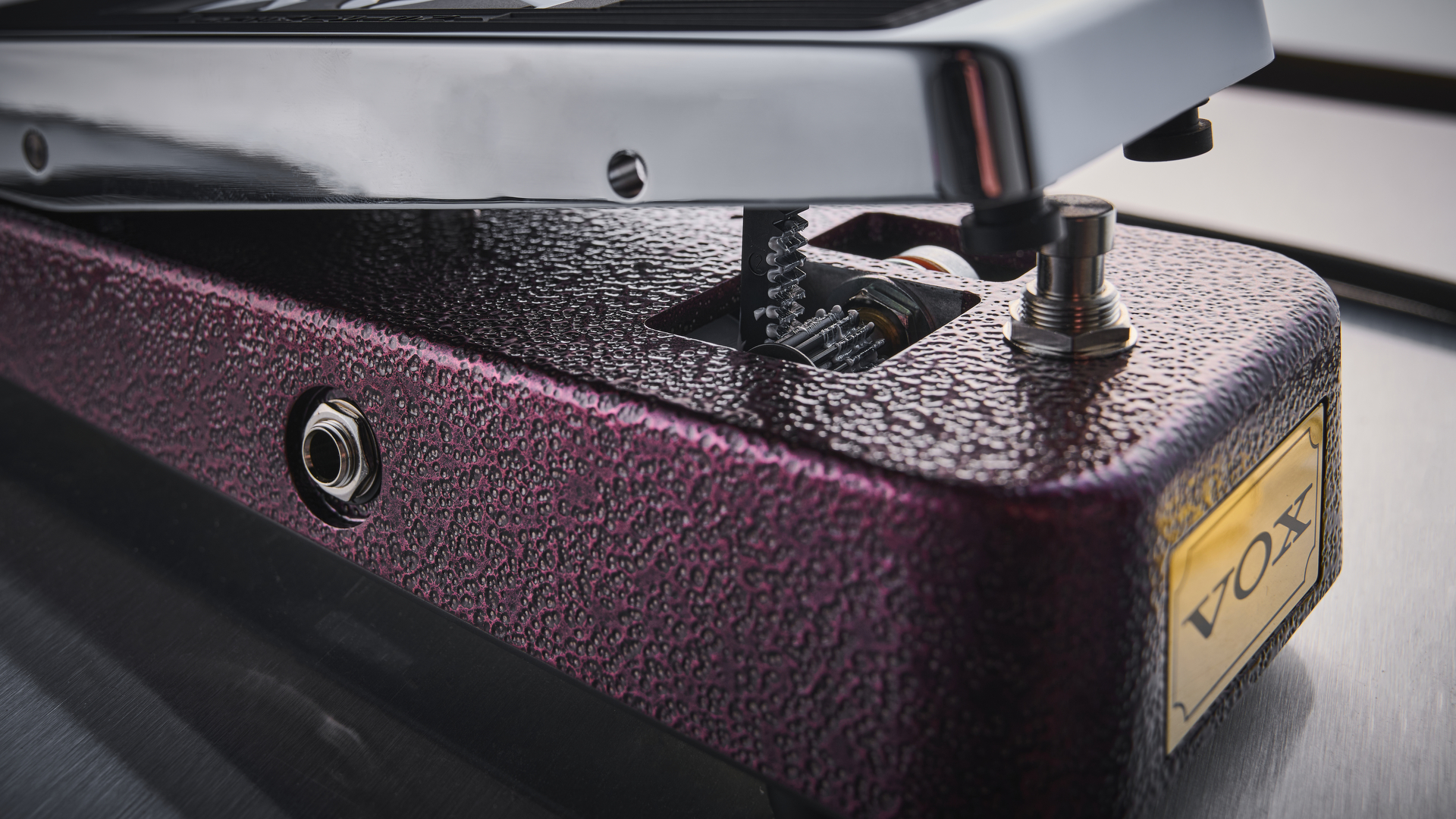 V863-CA Semi-auto Wah