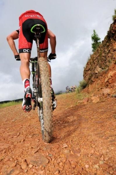 Max Knox (DCM) chases the leaders