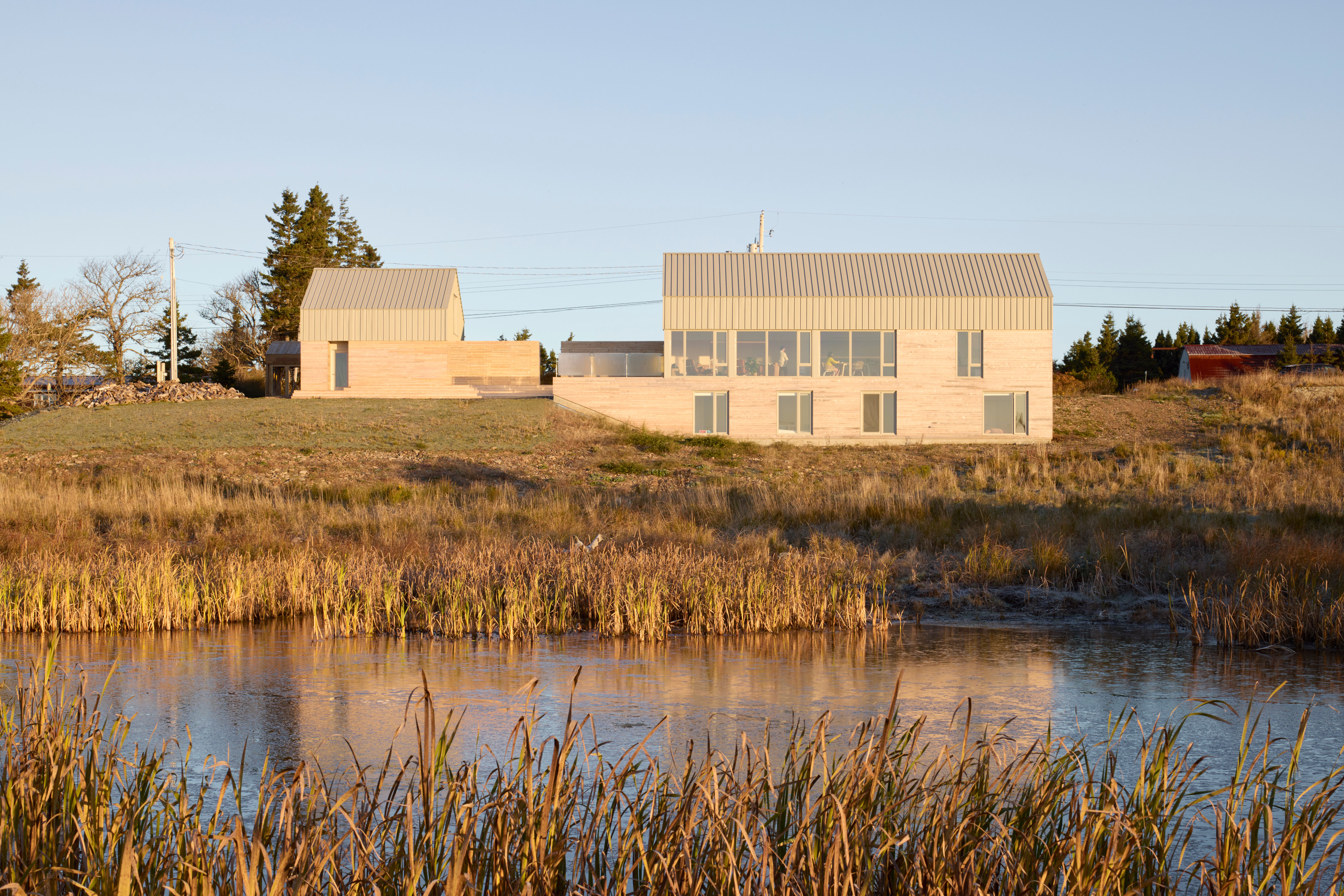 Laurencetown House, Nova Scotia, Bishop McDowell, canadian house in rural setting