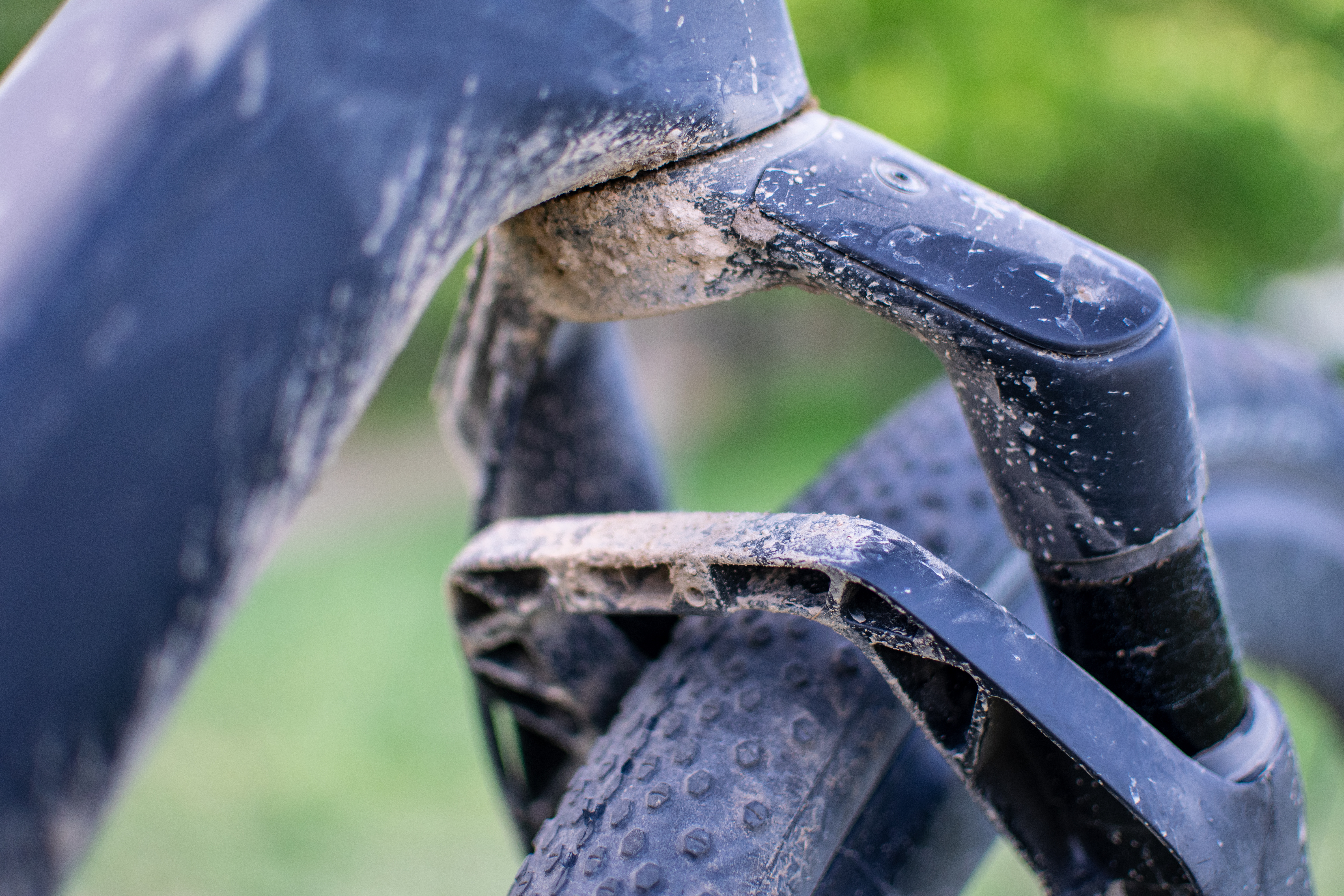 A Canyon grail suspension fork crown