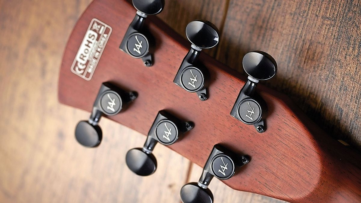 The black enclosed tuners typify the cool, low-key vibe