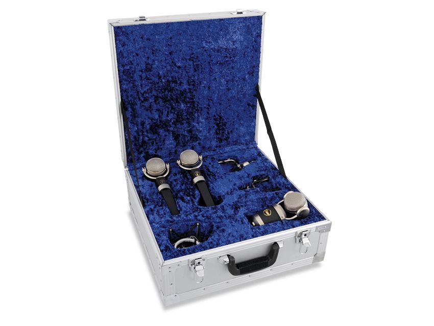 The mics come with a solid, lightweight flightcase.