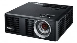 Le projecteur Optoma ML750e HD-ready représenté sur un fond blanc