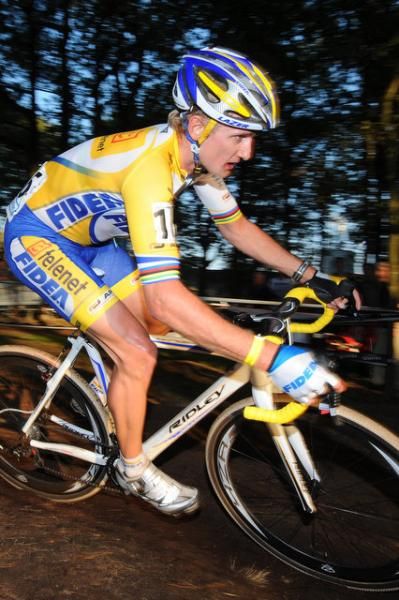 Bart Wellens (Telenet Fidea) got the hole shot in Kalmthout and led for the first lap