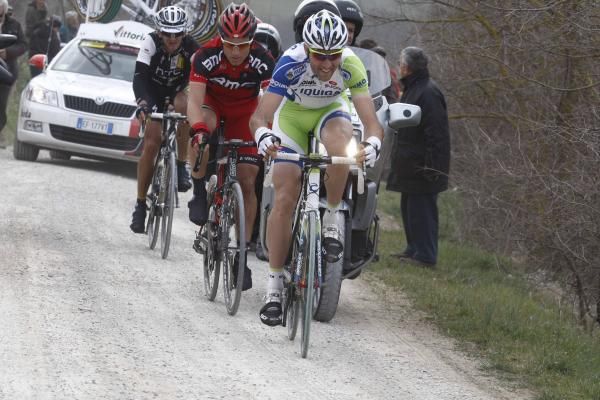 Paolo Longo Borghini (Liquigas-Cannondale) drives on the front.