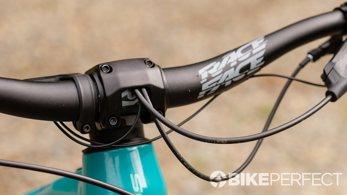 Focus Jam2 7.0 internal routing through the stem face plate