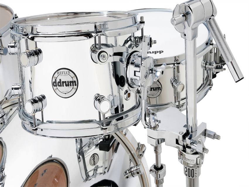 The chrome-look wrap is made by Delmar - the world's premium wrap brand - and is highly resistant to scratching