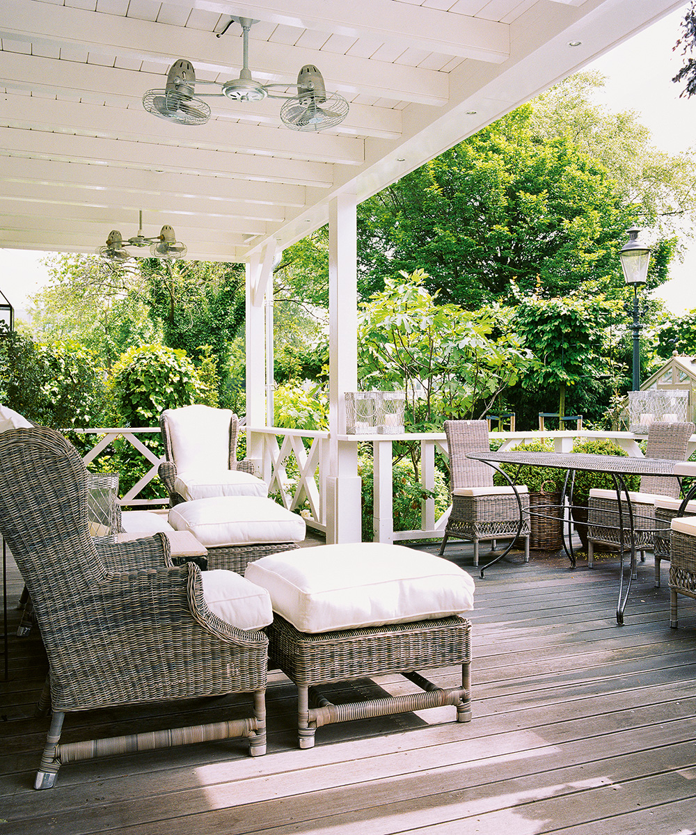 Balcony Garden Ideas Five Expert Tips On What To Plant And Grow Homes Gardens