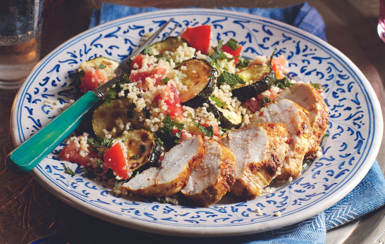 Slimming World&#039;s spiced chicken and courgette couscous