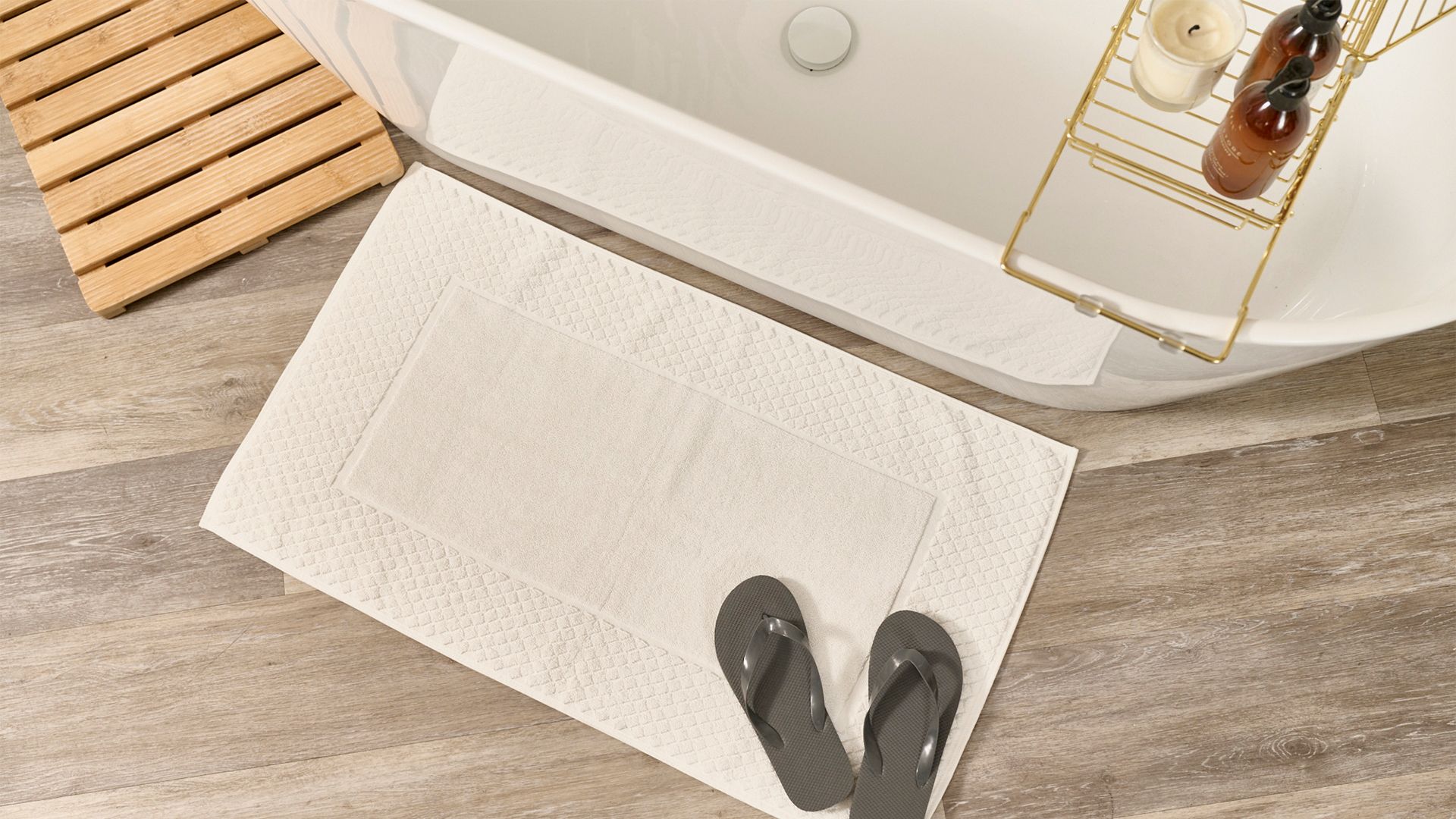 fresh white bathmat