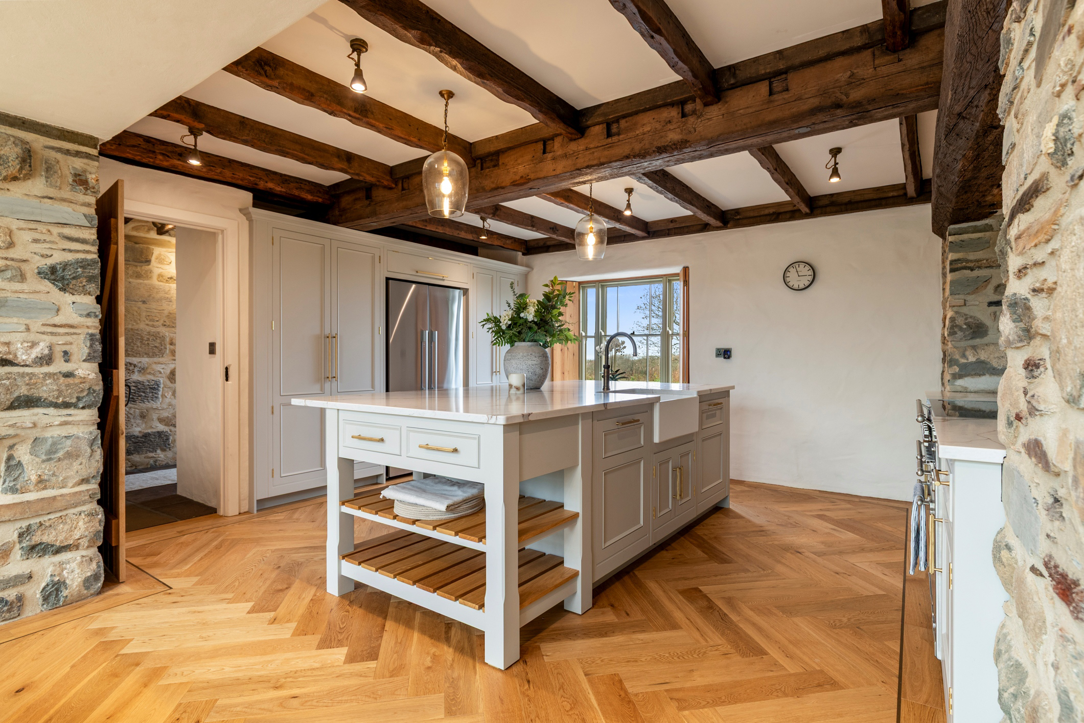 Property for sale with beautiful kitchen: Trearched Farmhouse, Haverfordwest, Pembrokeshire