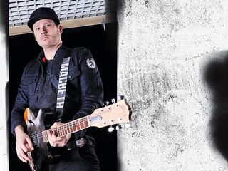 Tom DeLonge talks guitar tones, growing up and Blink