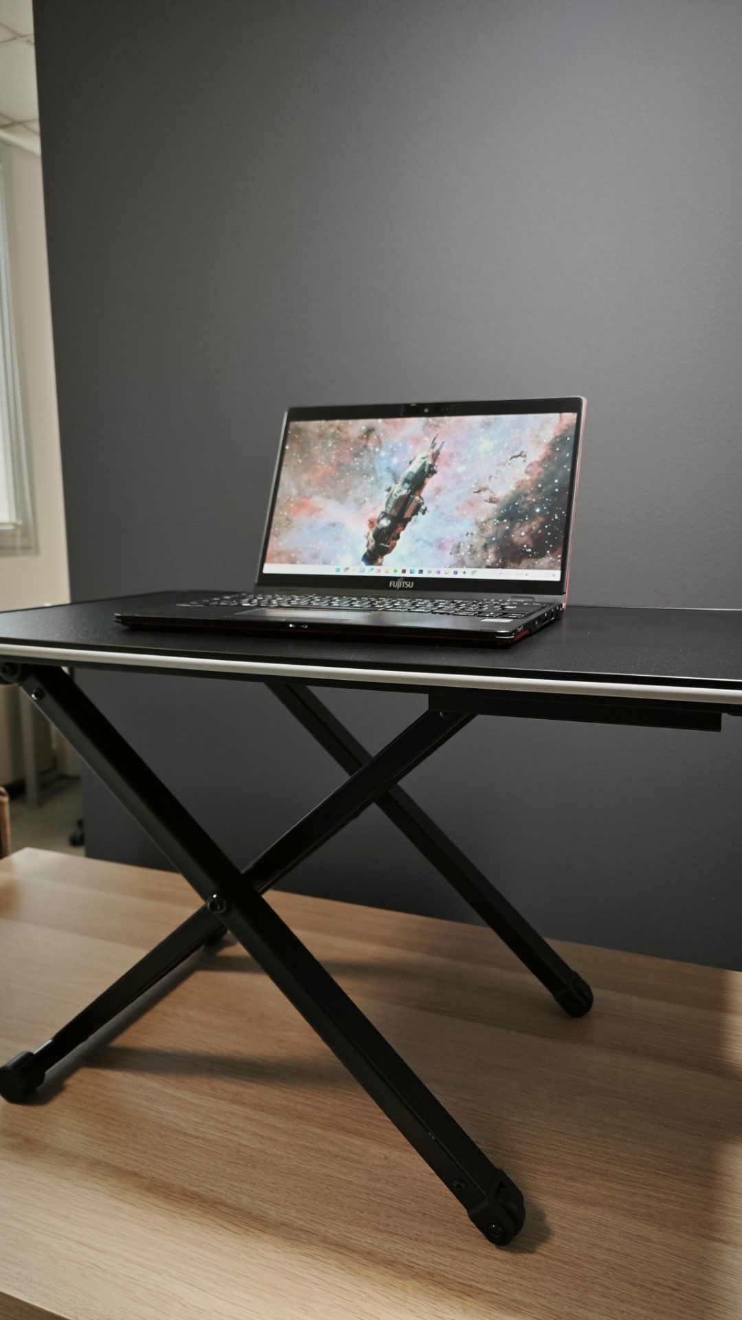 Standing desk