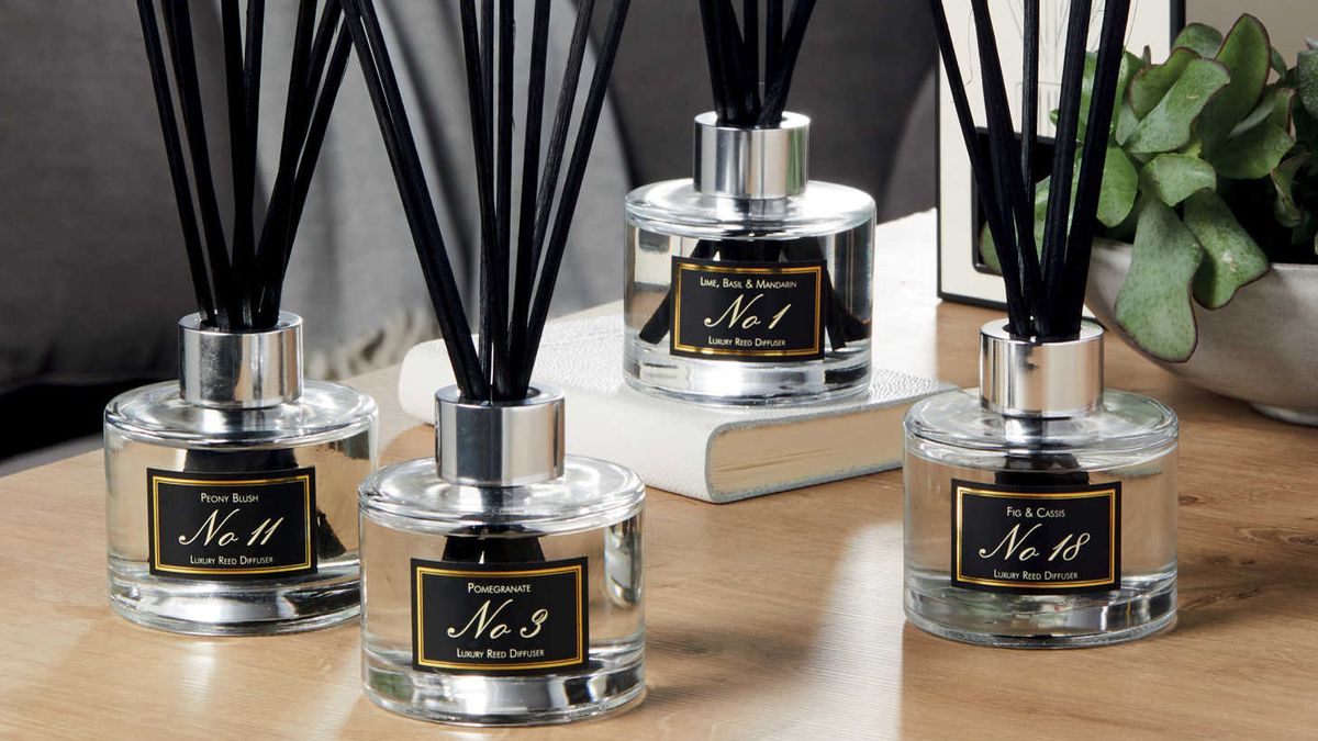 Wow! This Aldi reed diffuser smells as good as expensive ones, and