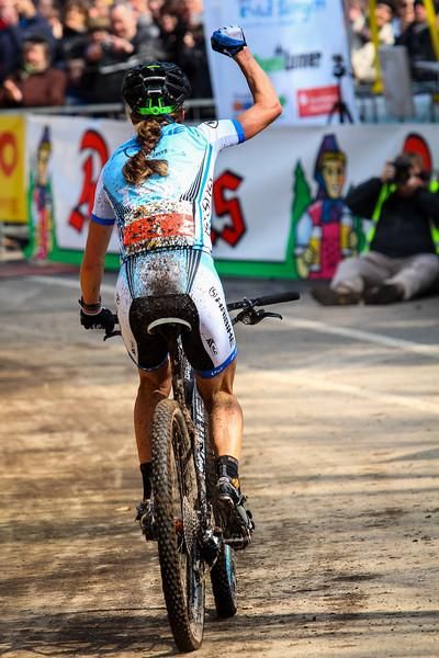 Adelheid Morath wins the women's cross country race