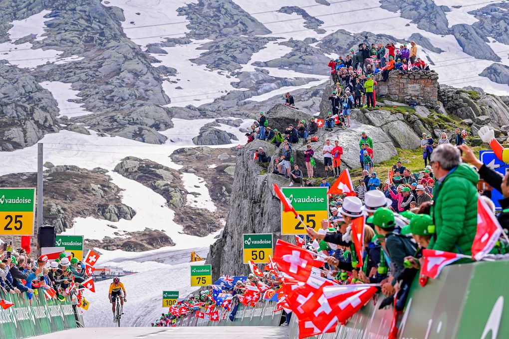 Egan Bernal approaches the finish of stage 7 at Tour de Suisse