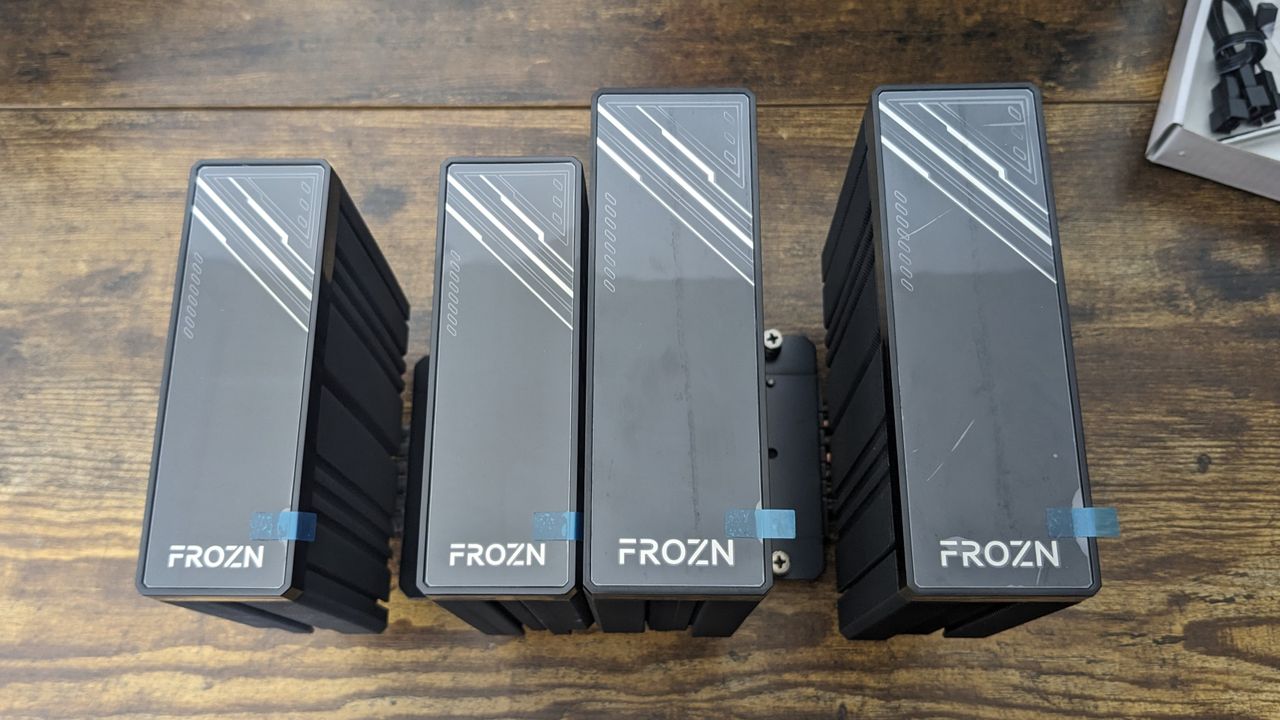 ID Cooling FROZN A720 and A620