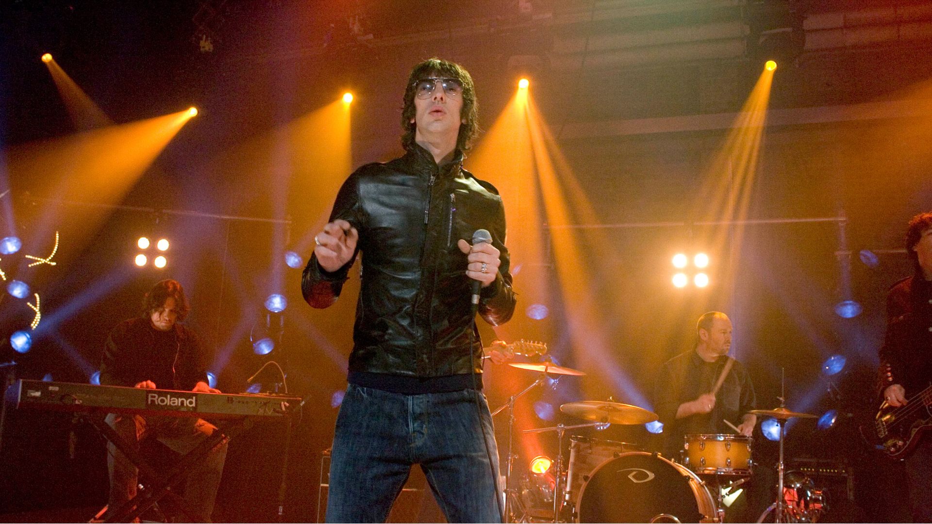 Richard Ashcroft performing on this weeks show in march 1990.