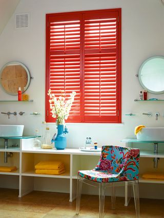 Shutterly-fabulous-bathroom