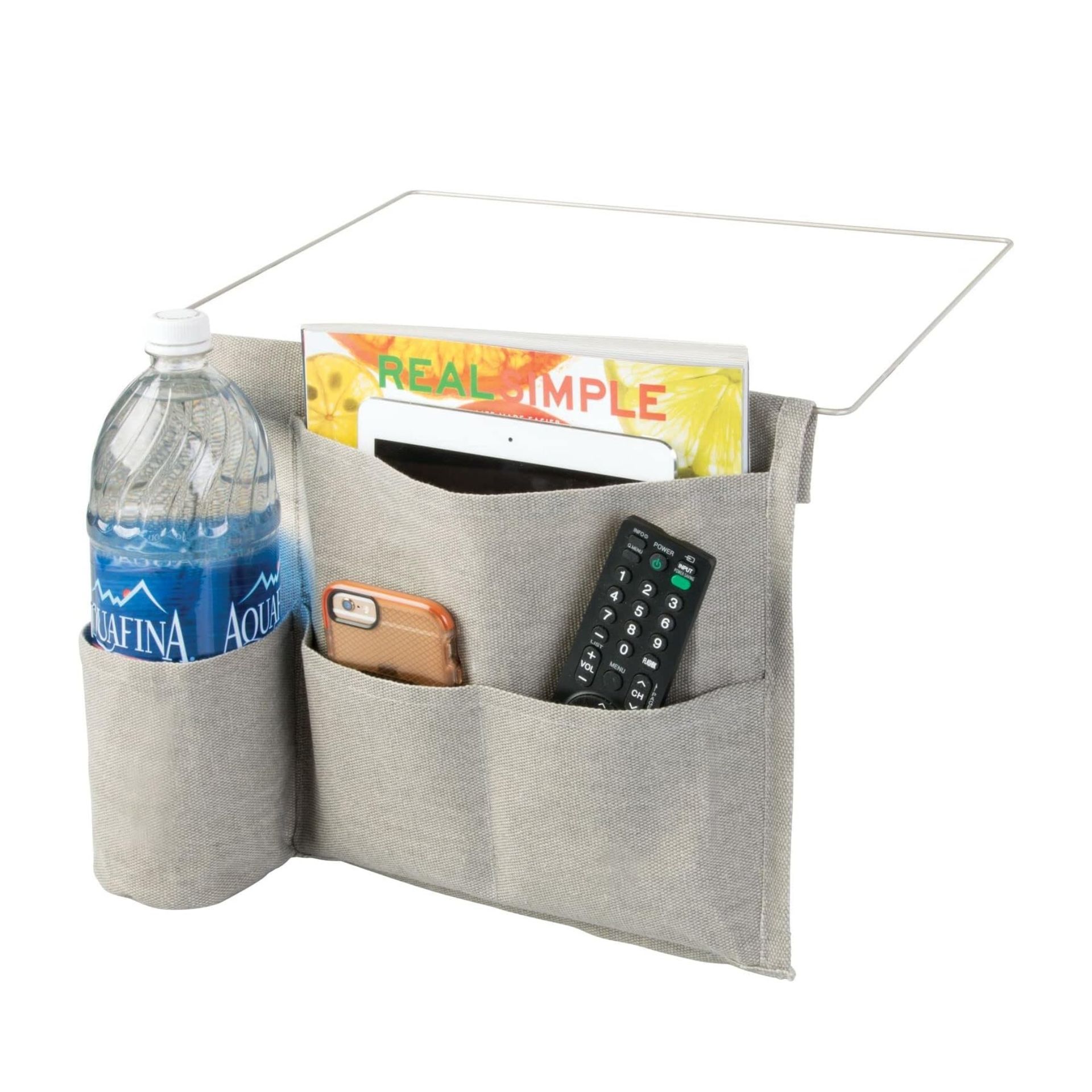 Kadi samping tempat tidur untuk penyimpanan