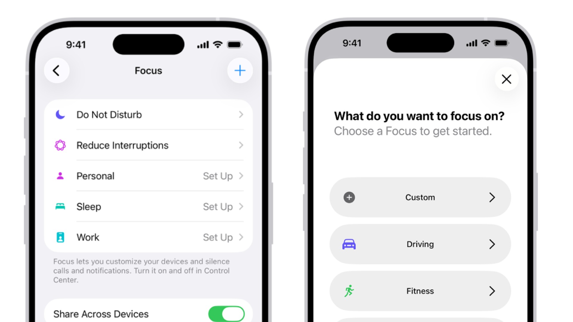 Dos pantallas de teléfonos inteligentes una al lado de la otra muestran el menú de configuración de enfoque de iOS, que muestra varios modos como No molestar, Dormir y Trabajar, así como una pantalla de selección para crear nuevos modos de enfoque como Conducir o Fitness.