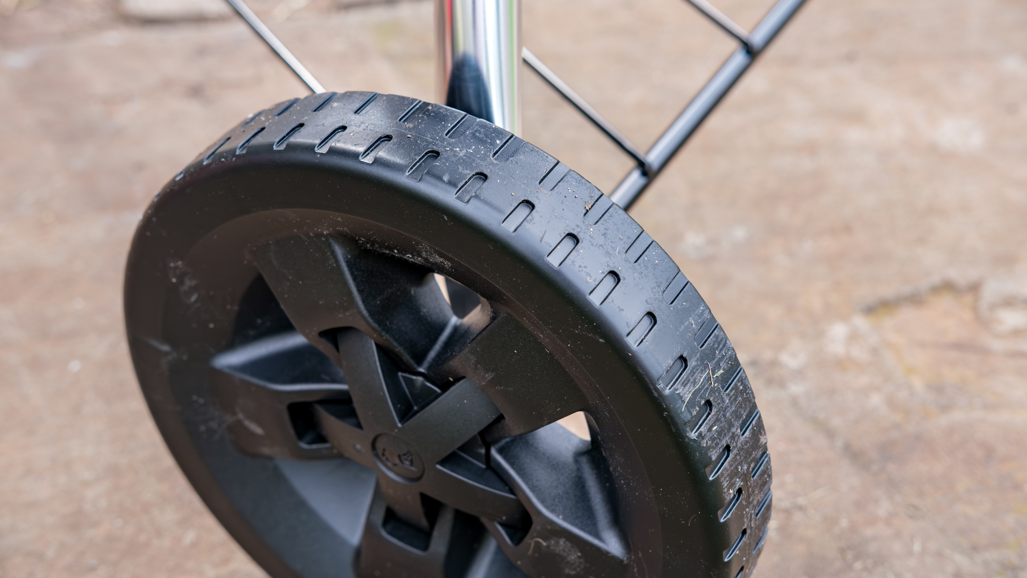 The Weber Master-Touch wheel