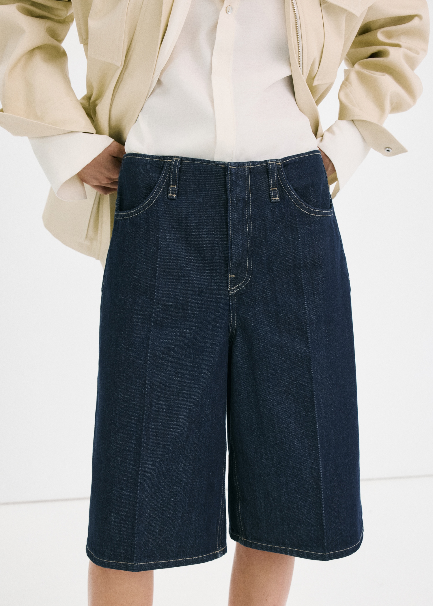 Mid-Rise Denim Bermuda Jorts - Women | Mango United Kingdom