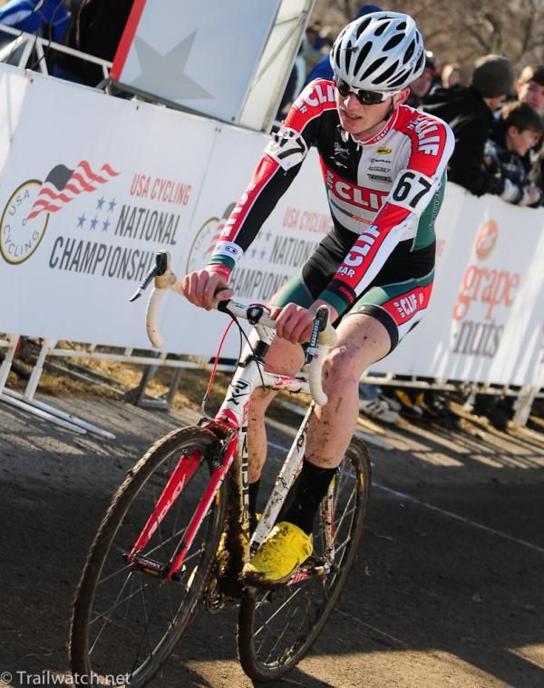 Zane Godby (Clif Bar) rolling over the line