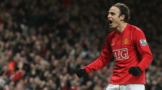 MANCHESTER, ENGLAND - JANUARY 11: Dimitar Berbatov of Manchester United celebrates scoring their third goal during the Barclays Premier League match between Manchester United and Chelsea at Old Trafford on January 11 2009, in Manchester, England. (Photo by Matthew Peters/Manchester United via Getty Images)