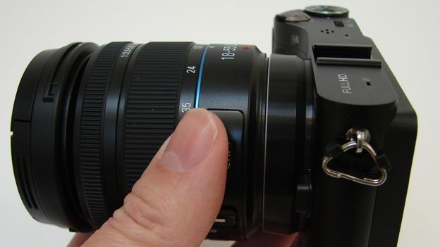 Samsung NX200