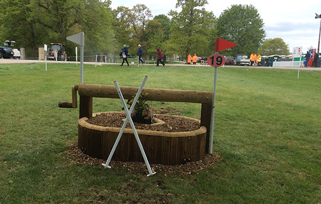 Fence 19
