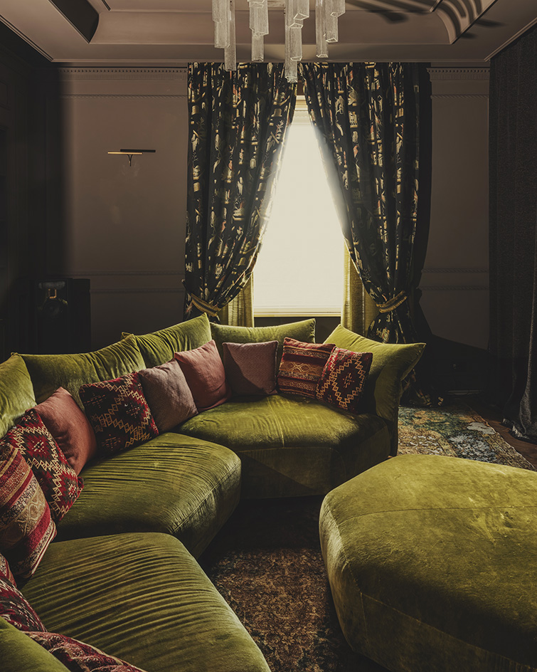 lush rome residence with rich decor mixing old and new luxury