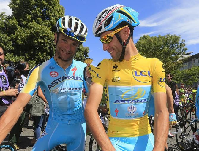 Michele Scarponi with new race leader Vincenzo Nibali (Astana)
