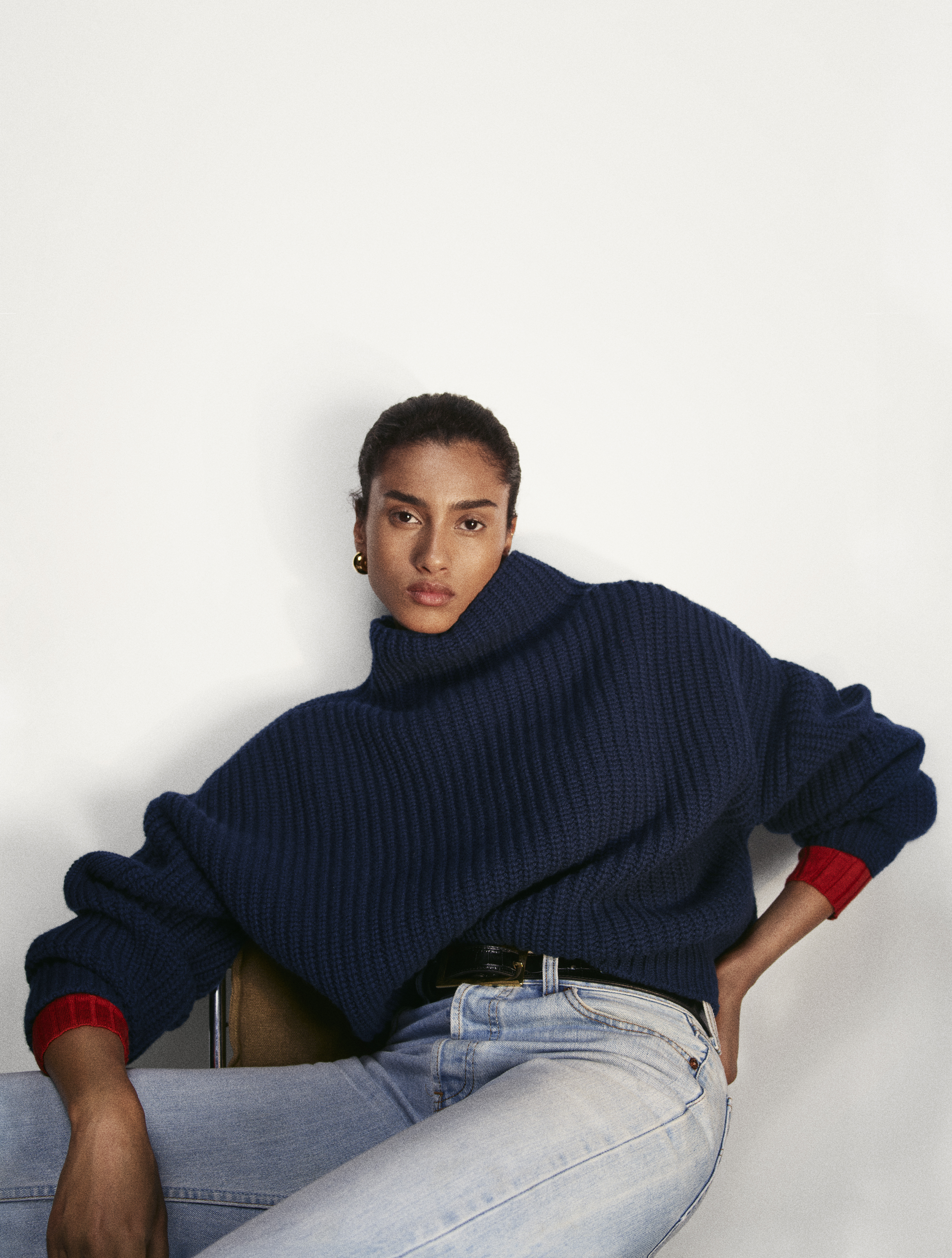 Model wearing the pieces from the S&amp;eacute;zane Fall 2026 collection.