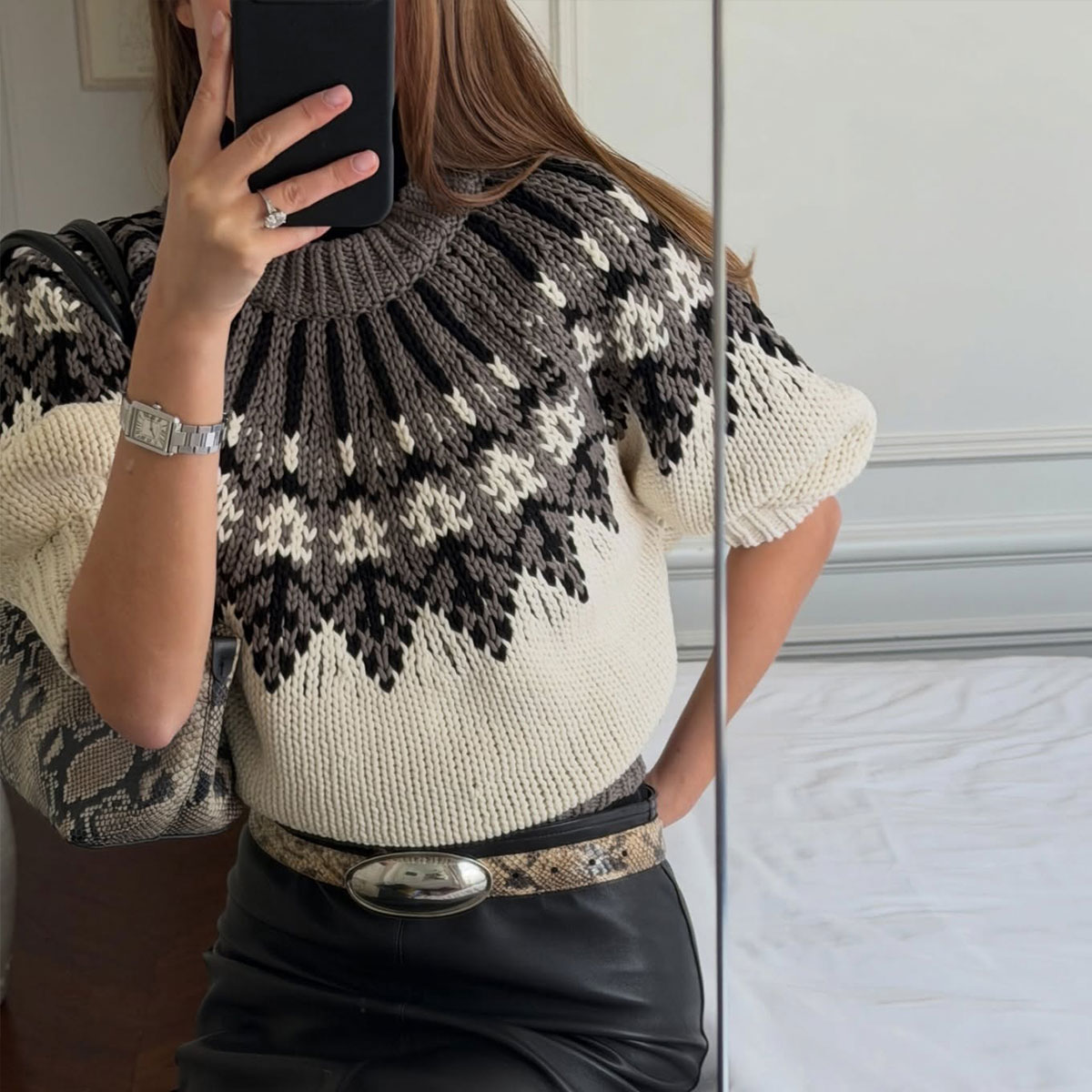 @styledsara close-up mirror selfie in altuzarra fair isle short sleeve sweater