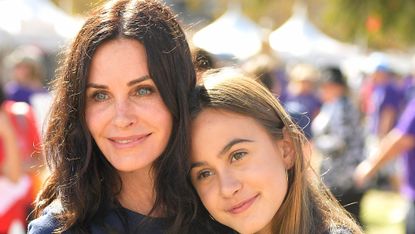 los angeles, ca october 15 courteney cox and coco arquette attend the nanci ryders team nanci participates in the 15th annual la county walk to defeat als at exposition park on october 15, 2017 in los angeles, california photo by matt winkelmeyergetty images