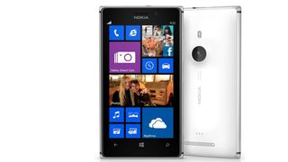 Nokia Lumia 925 crashes down with metallic