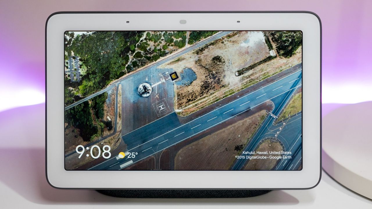 Google's Nest Hub has no clue what time it is, and it's messing with our heads