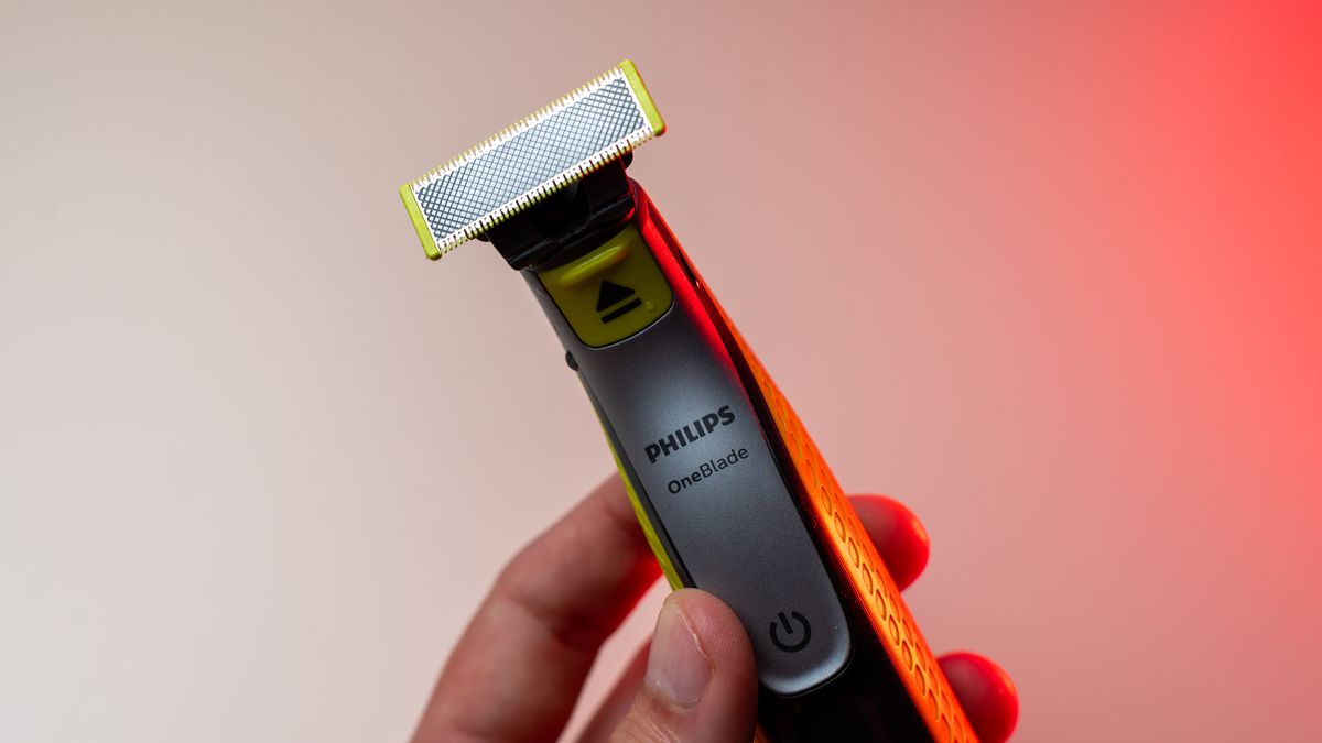 Philips OneBlade 360 electric trimmer