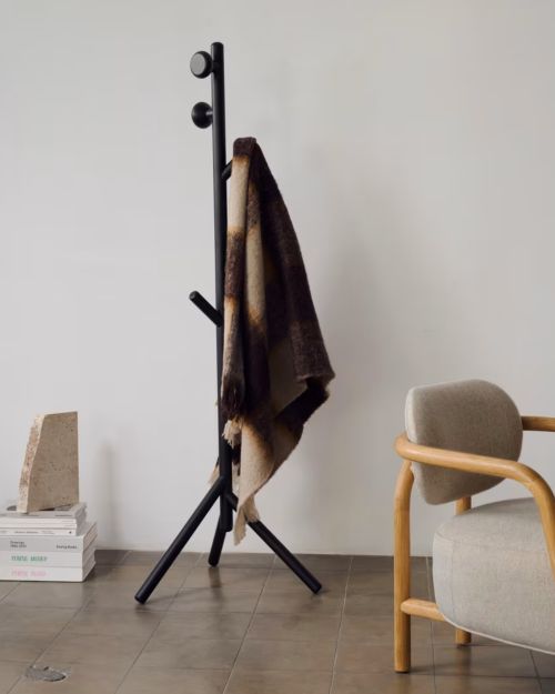 Nadue Coat Rack in Solid Beech Wood With Black Finish