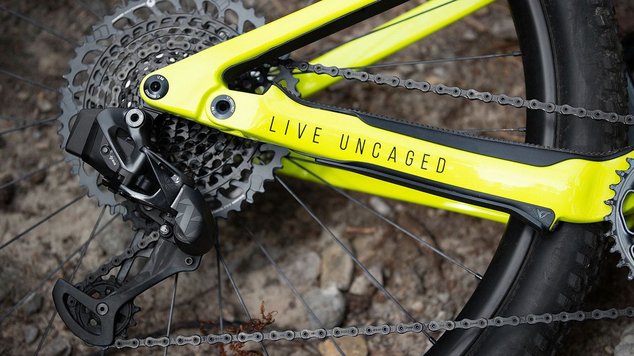 Izzo Uncaged 7 mountain bike