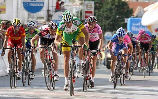 Jose Enrique Gutierrez (Phonak) finishes for 21st