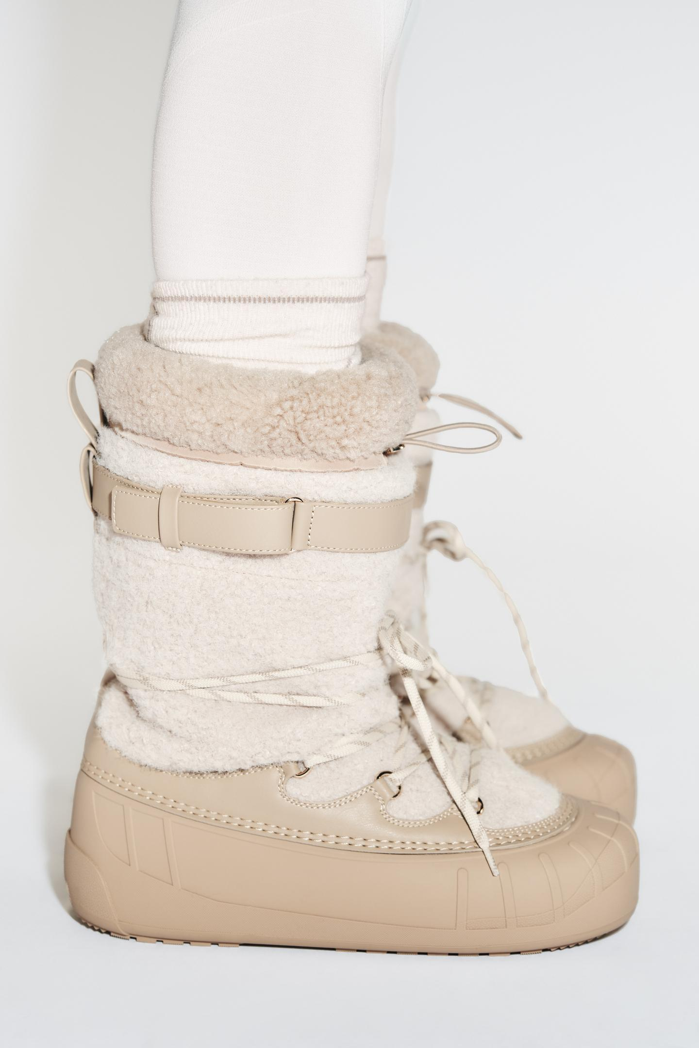 Zara , Faux Shearling Ankle Boots Ski Collection