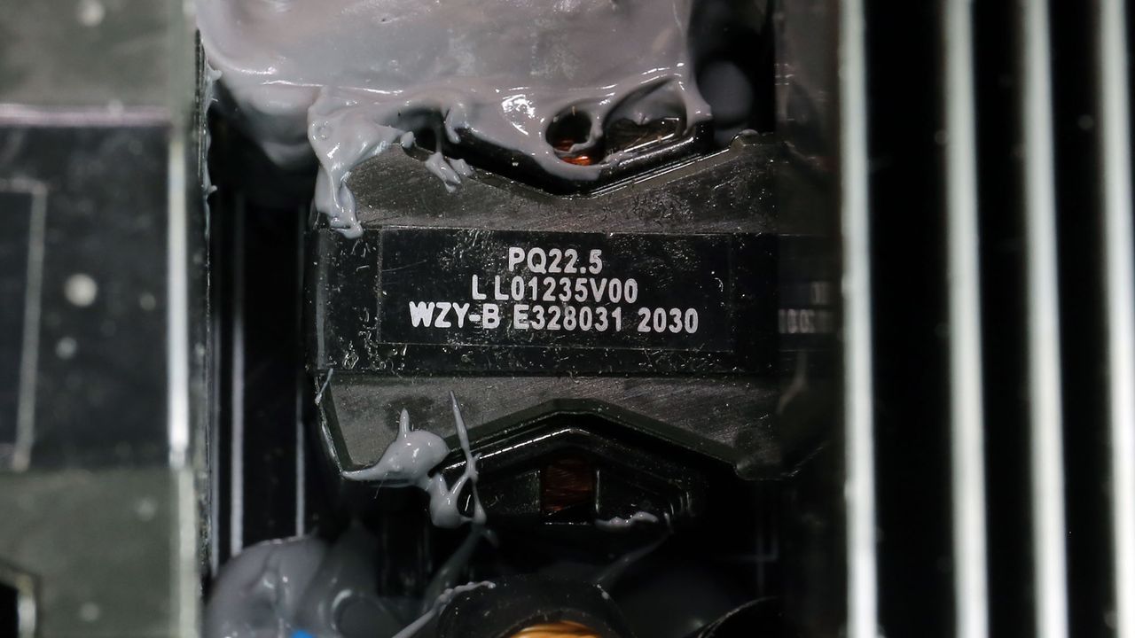 Cooler Master V850 Gold V2