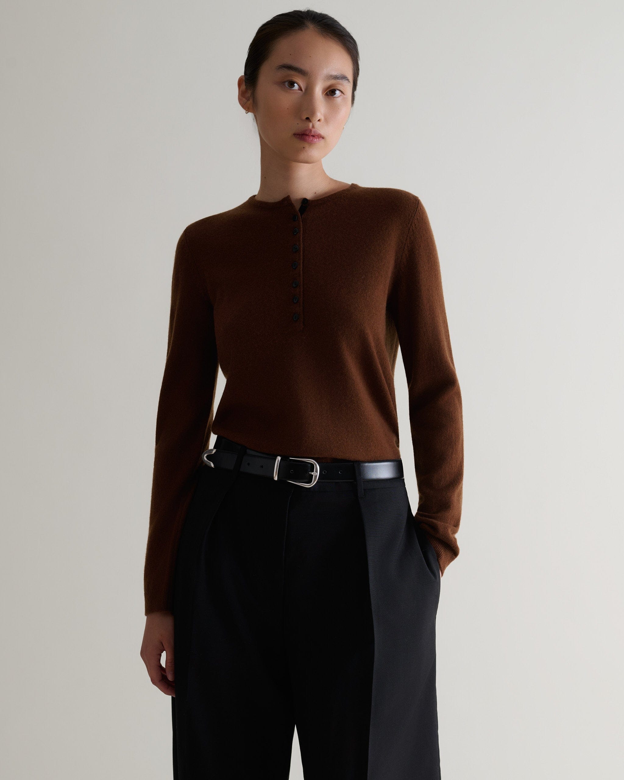 Women&#039;s Cashmere Merino Henley Jumper - Burl