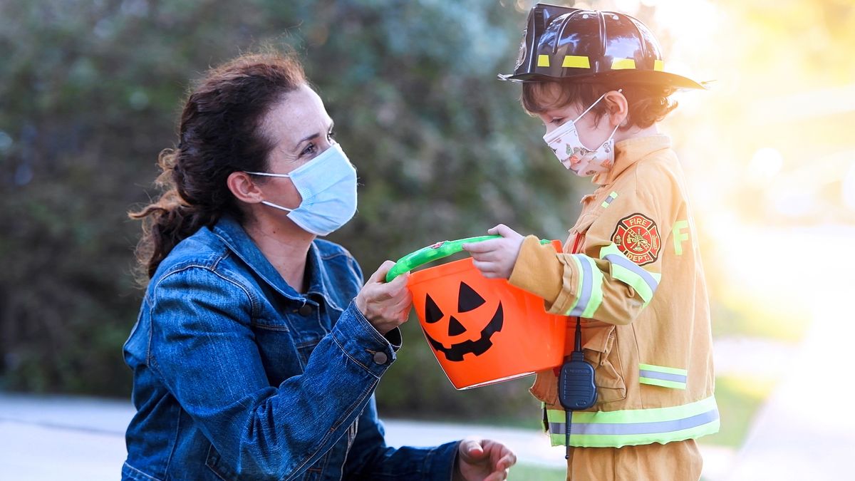 Is Halloween cancelled? No, but the CDC says these 6 activities are