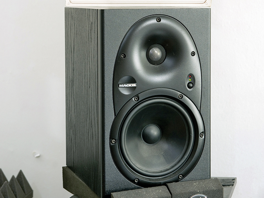 Mackie 624 monitors