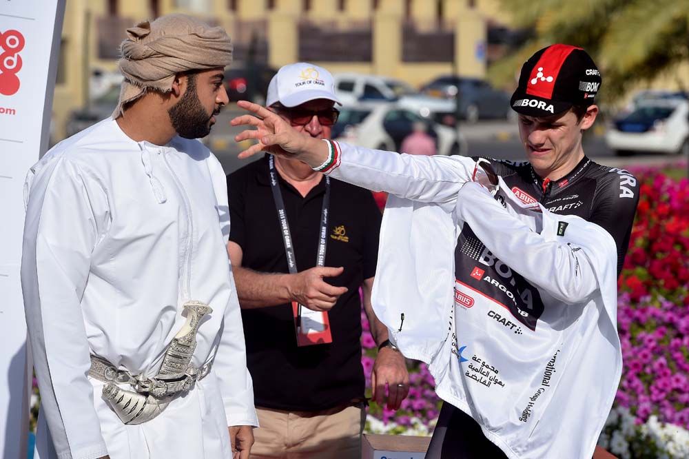 Patrick Konrad (Bora-Argon 18) pulls on the white jersey