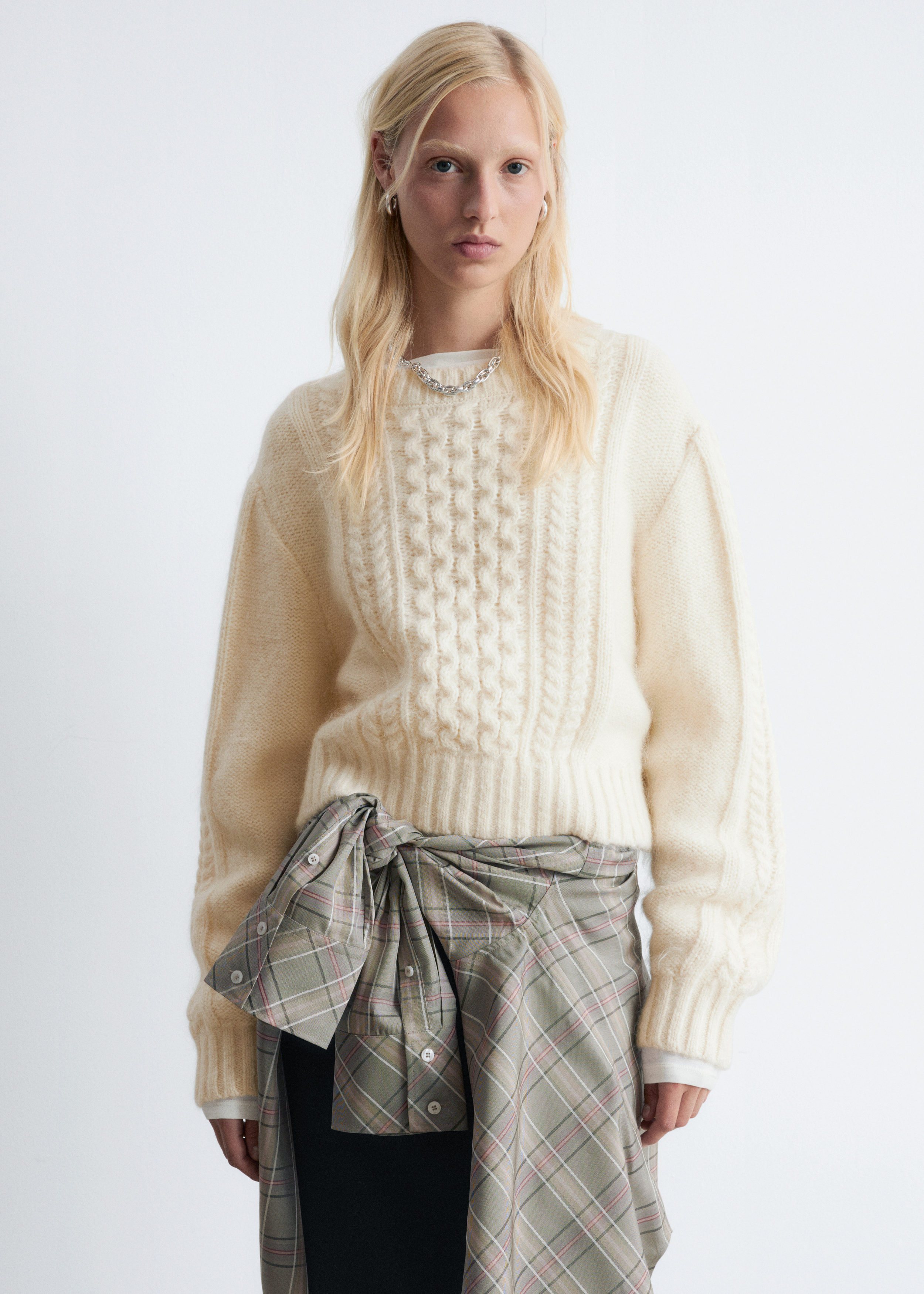 Cropped Cable-Knit Jumper