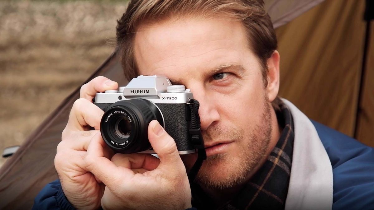 Fujifilm X-T200 review